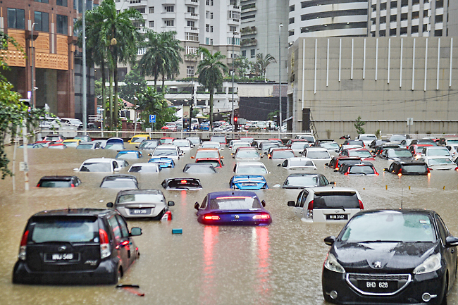 Kuala lumpur flash flood
