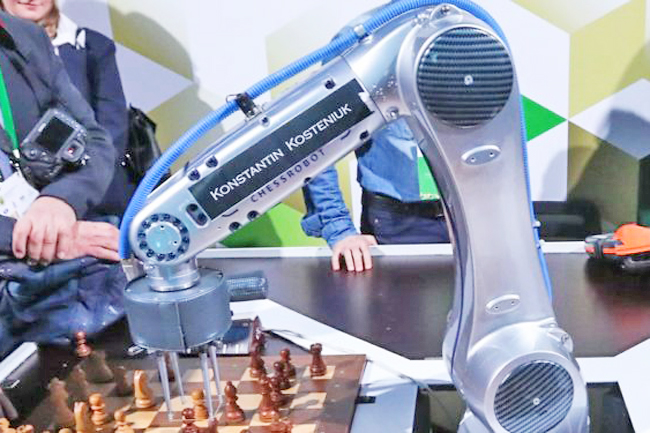 Chess-playing robot breaks child's finger at Moscow event