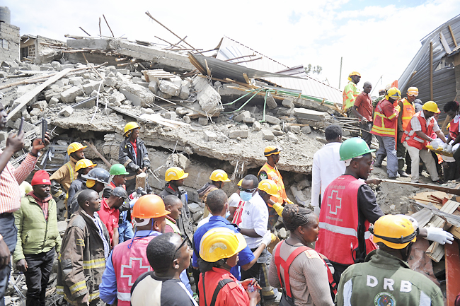 Building collapses outside Kenyan capital, deaths reported | Borneo ...