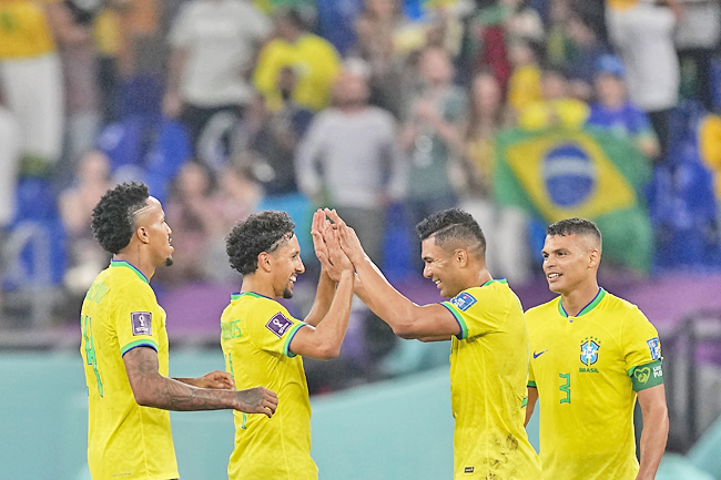 Brazil, Portugal join France in World Cup knockouts, team brazil