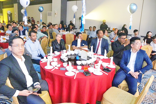 Appreciation dinner for top dealers, retailers in air conditioning industry