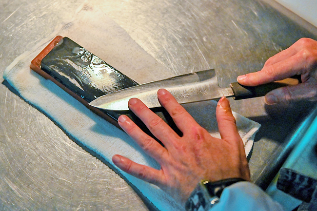 Can't keep up': Pandemic cooking boom sharpens knife sales in