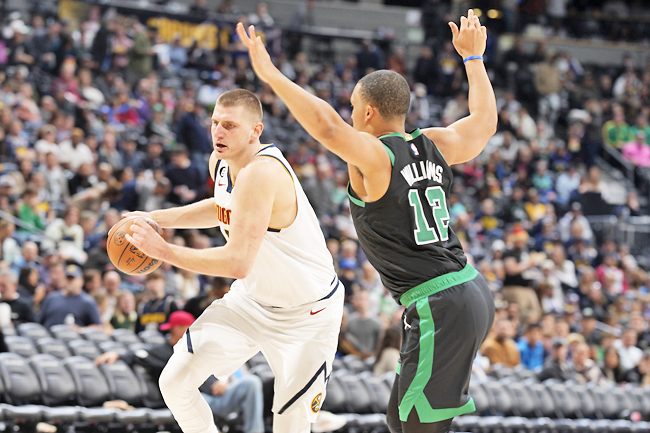 Jokic has triple-double, Nuggets top Celtics after rim delay – KGET 17