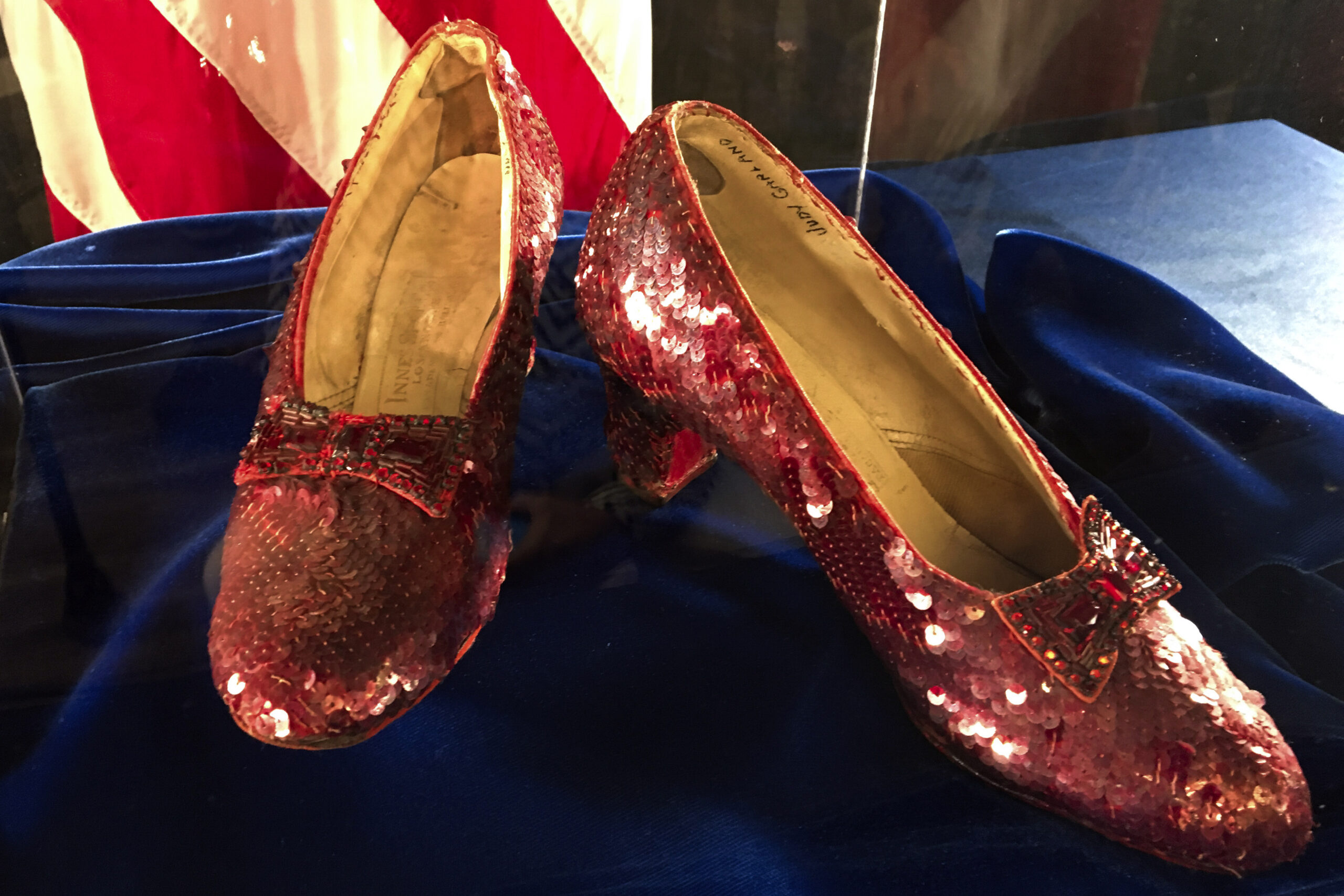 Man Indicted In Theft Of ‘Wizard Of Oz’ Ruby Slippers Worn By Judy ...