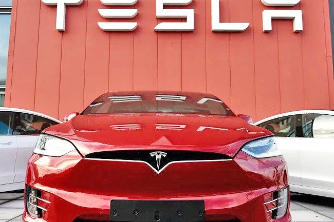 China Orders Recall Of 1.1m Teslas To Fix Accelerator Pedal Problem 