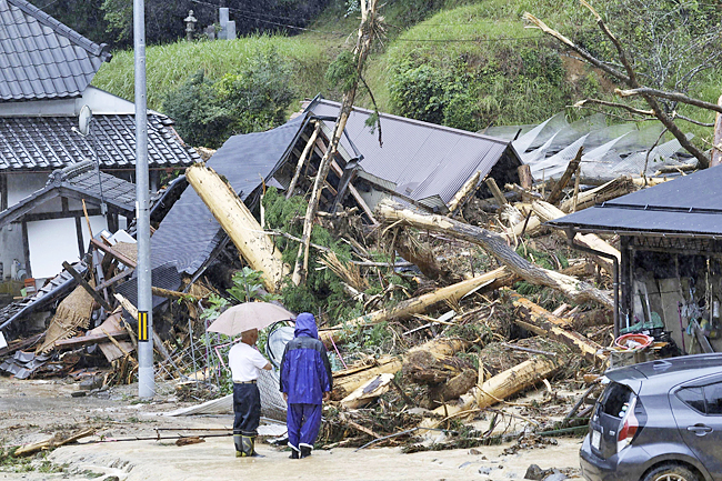 Tropical storm Lan soaks Japan’s main island | Borneo Bulletin Online