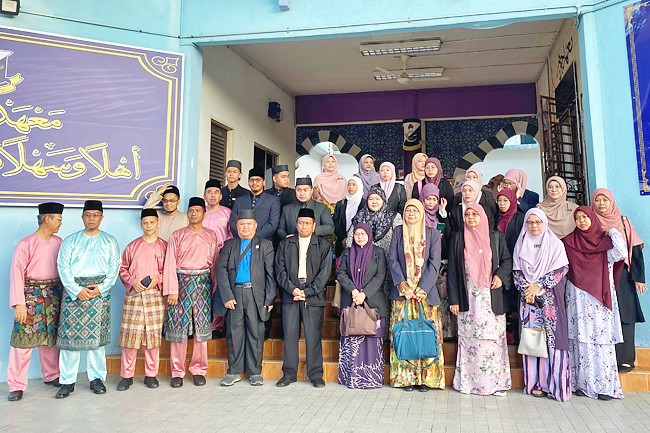 Brunei university institution hosts programme in Malaysia | Borneo ...