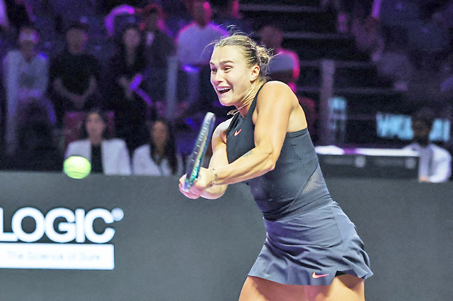 Sabalenka edges Zheng for WTA Finals start